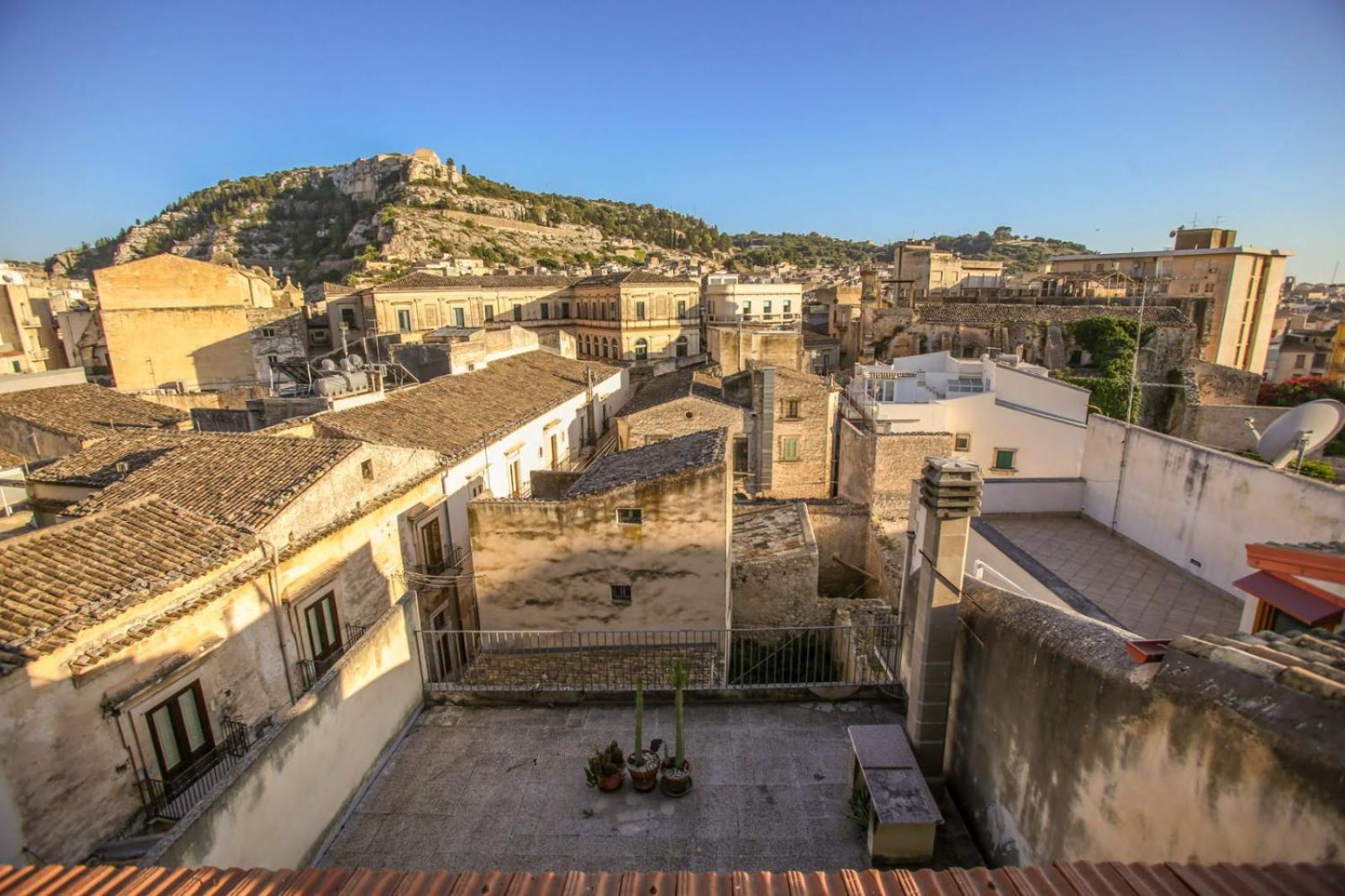 Ferienwohnung La Terrazza Di Viola Scicli Exterior foto