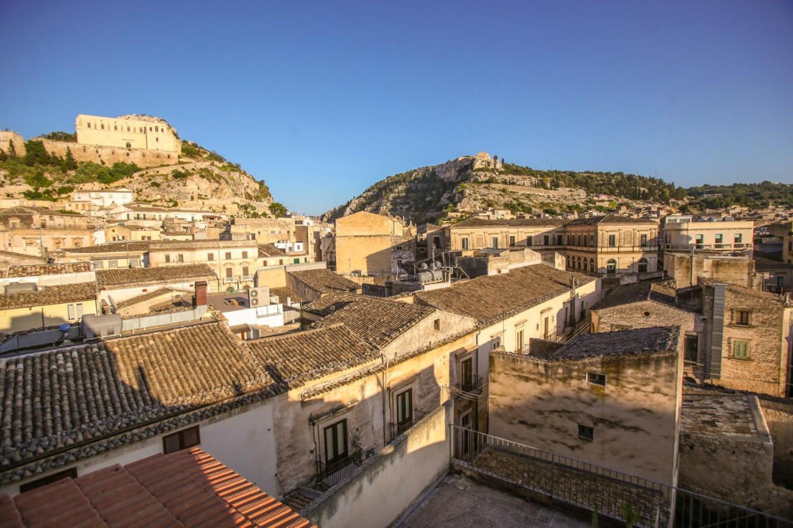 Ferienwohnung La Terrazza Di Viola Scicli Exterior foto
